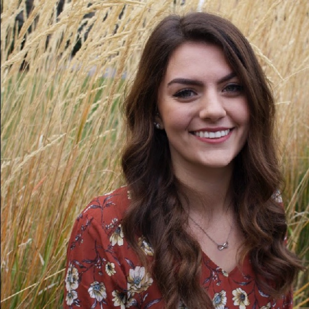 Meet your Posher, Olivia